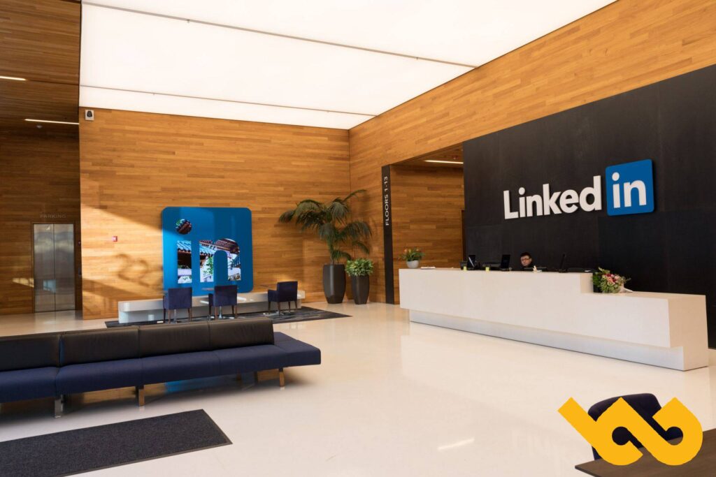 Combineer e -mailen en LinkedIn voor effectieve multichannel B2B -prospectie