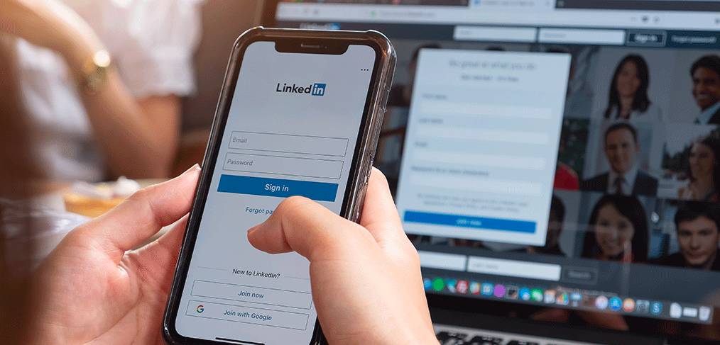 Automatiseer uw prospectie per e -mail en geef het vervolgens door via LinkedIn: waarom en hoe?